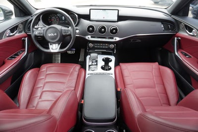 2022 Kia Stinger GT2
