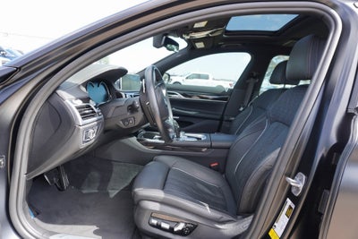 2018 BMW 7 Series 750i