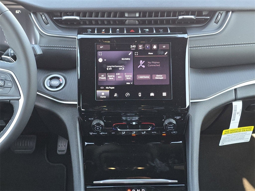 2025 Jeep Grand Cherokee Laredo