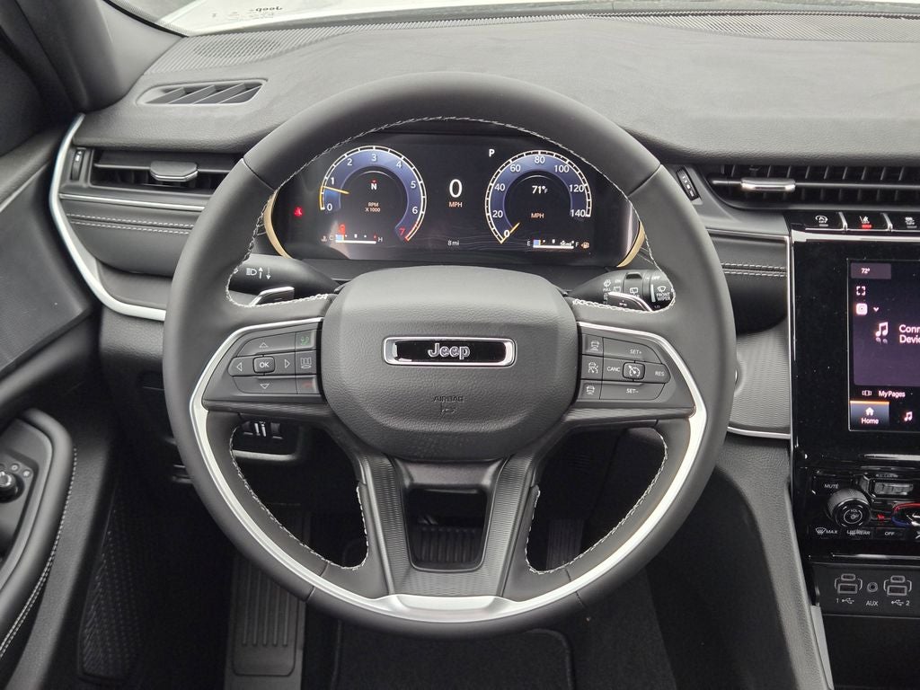 2026 Jeep Grand Cherokee Laredo