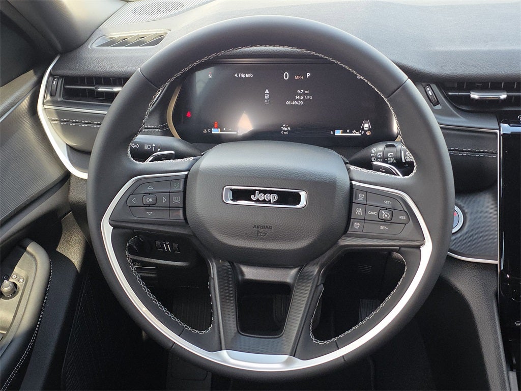 2025 Jeep Grand Cherokee Laredo X