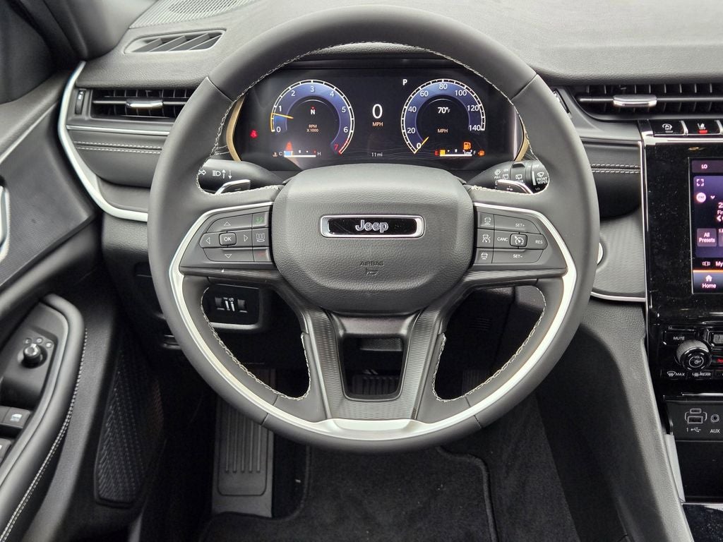 2026 Jeep Grand Cherokee Laredo