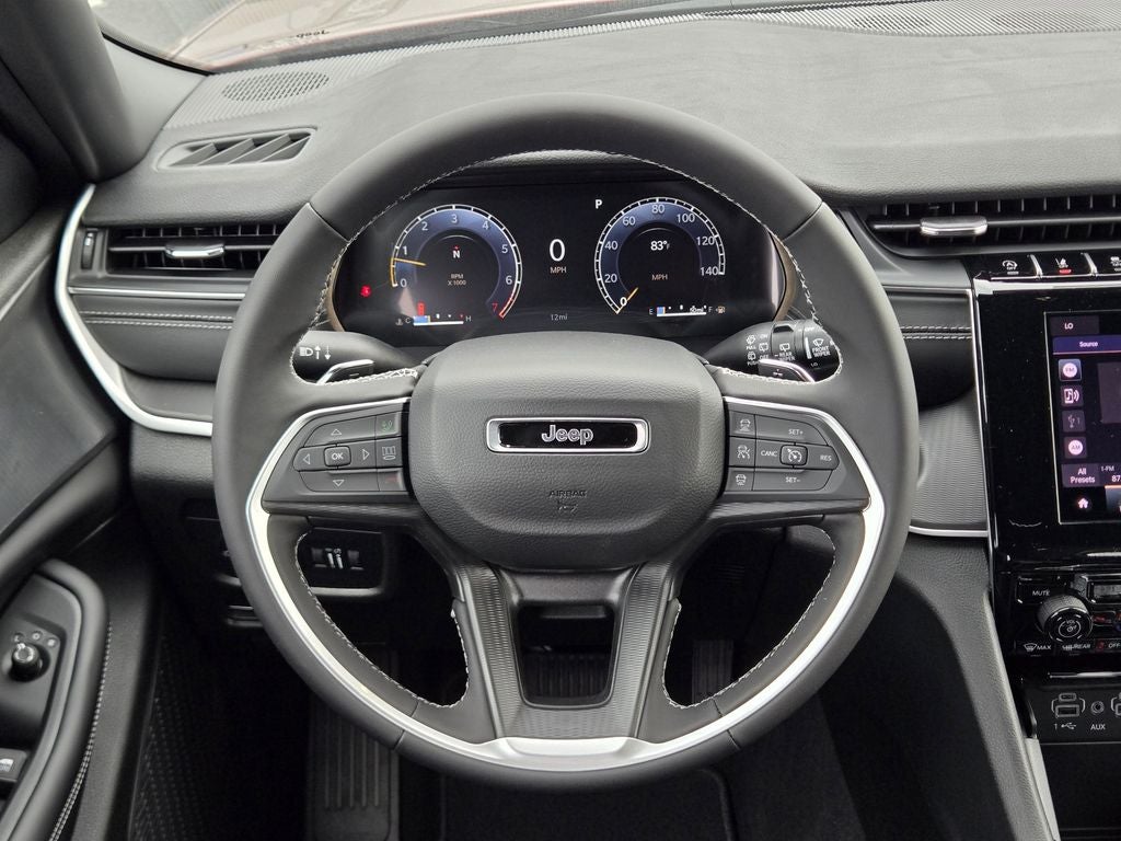 2026 Jeep Grand Cherokee Laredo