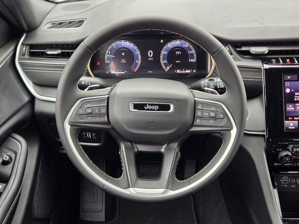 2026 Jeep Grand Cherokee Laredo