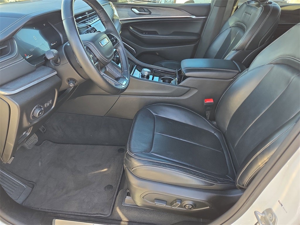 2022 Jeep Grand Cherokee Overland