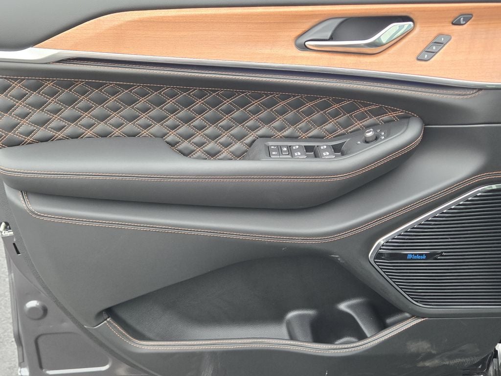 2026 Jeep Grand Cherokee L Summit