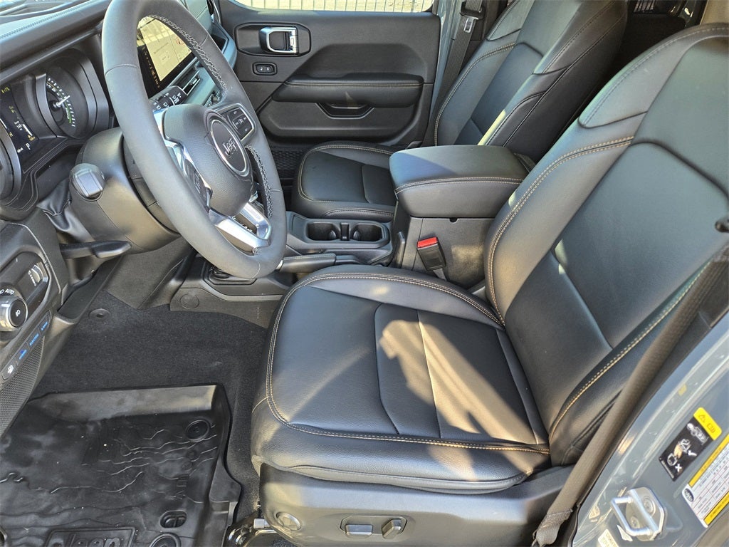 2025 Jeep Wrangler Sahara 4xe