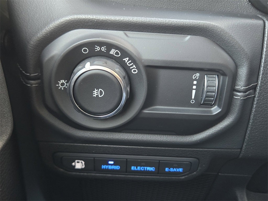 2025 Jeep Wrangler Sahara 4xe