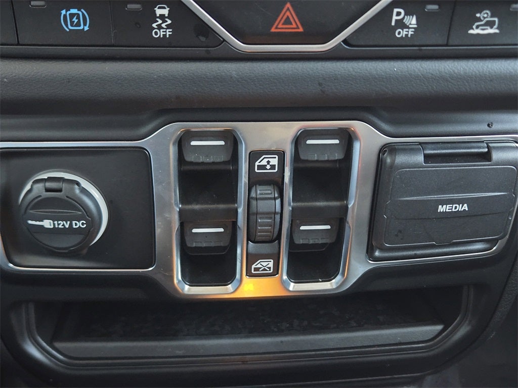 2025 Jeep Wrangler Sahara 4xe