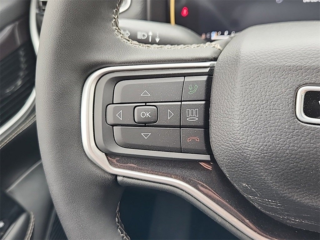 2024 Jeep Wagoneer L Base