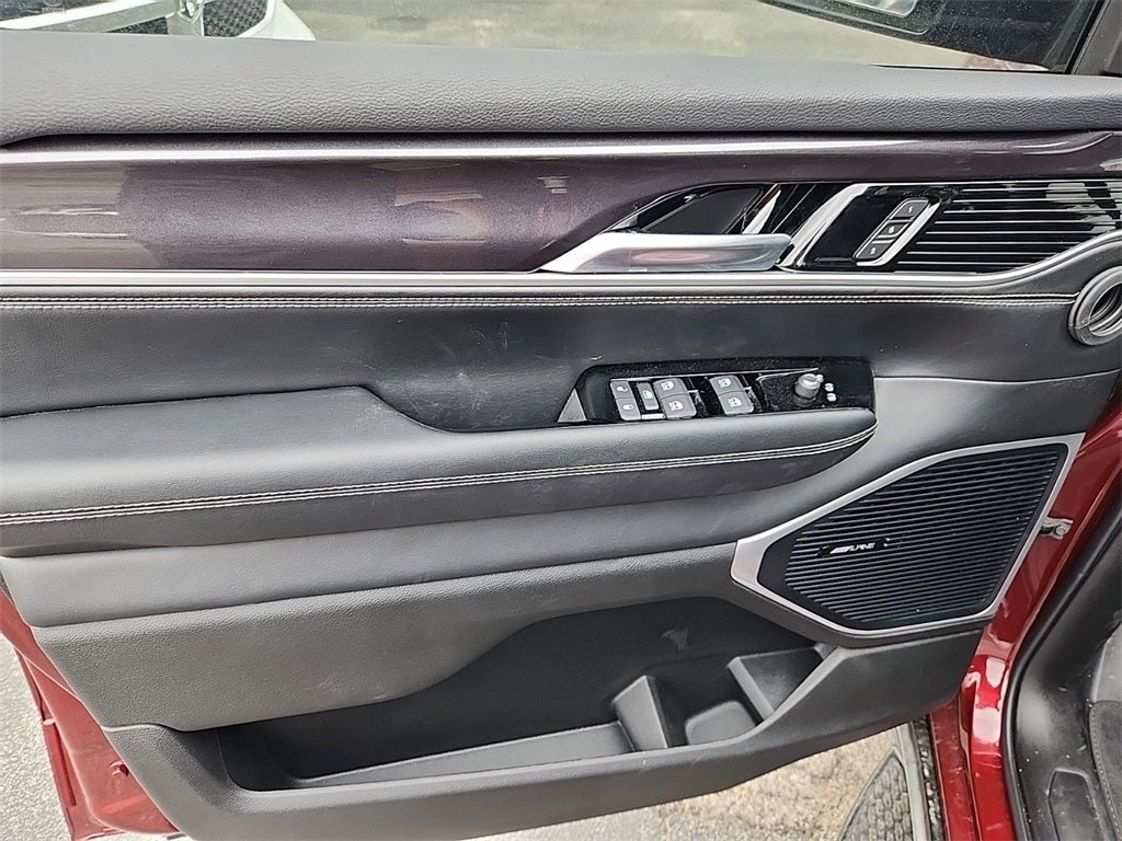 2024 Jeep Wagoneer L Base