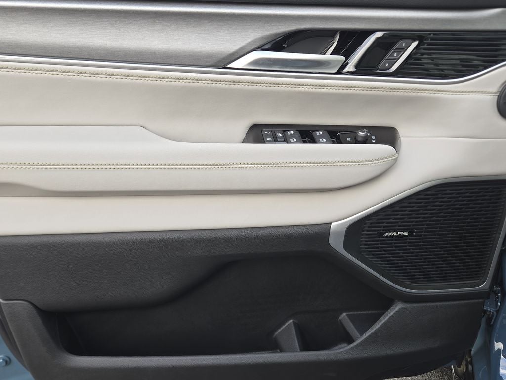 2026 Jeep Grand Wagoneer Base