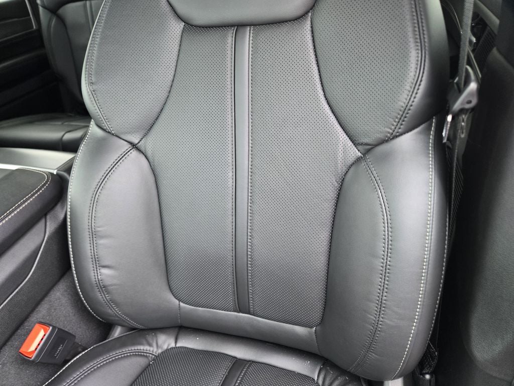 2026 Jeep Grand Wagoneer Base
