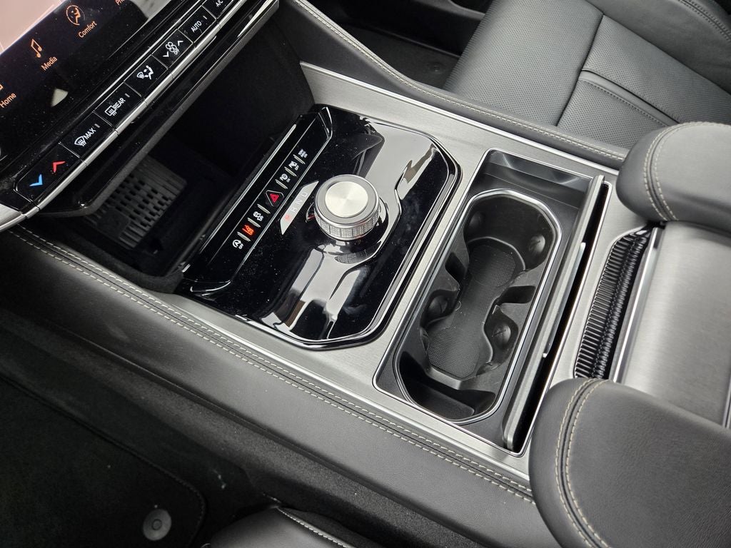 2026 Jeep Grand Wagoneer Base