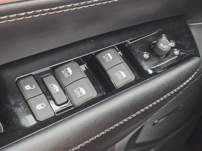 2026 Jeep Grand Wagoneer Base