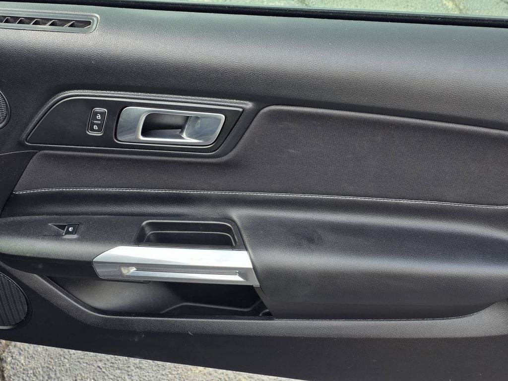 2023 Ford Mustang EcoBoost