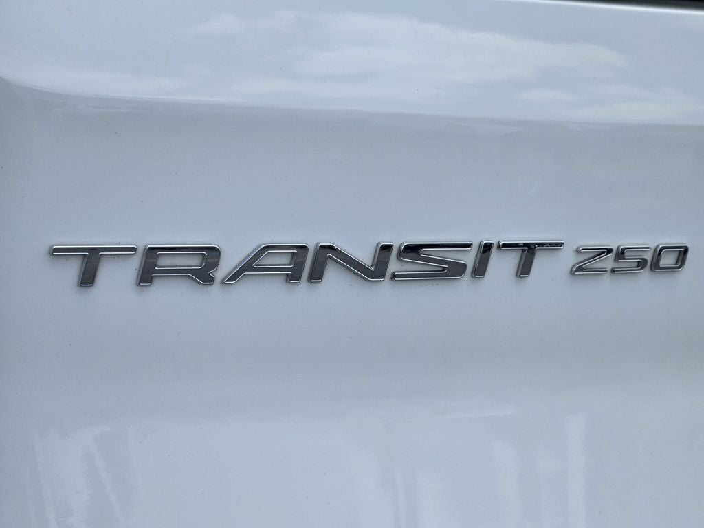 2022 Ford Transit-250 Base
