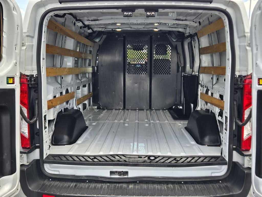 2022 Ford Transit-250 Base