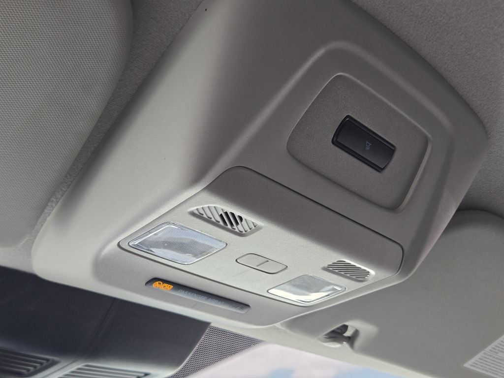 2022 Ford Transit-250 Base