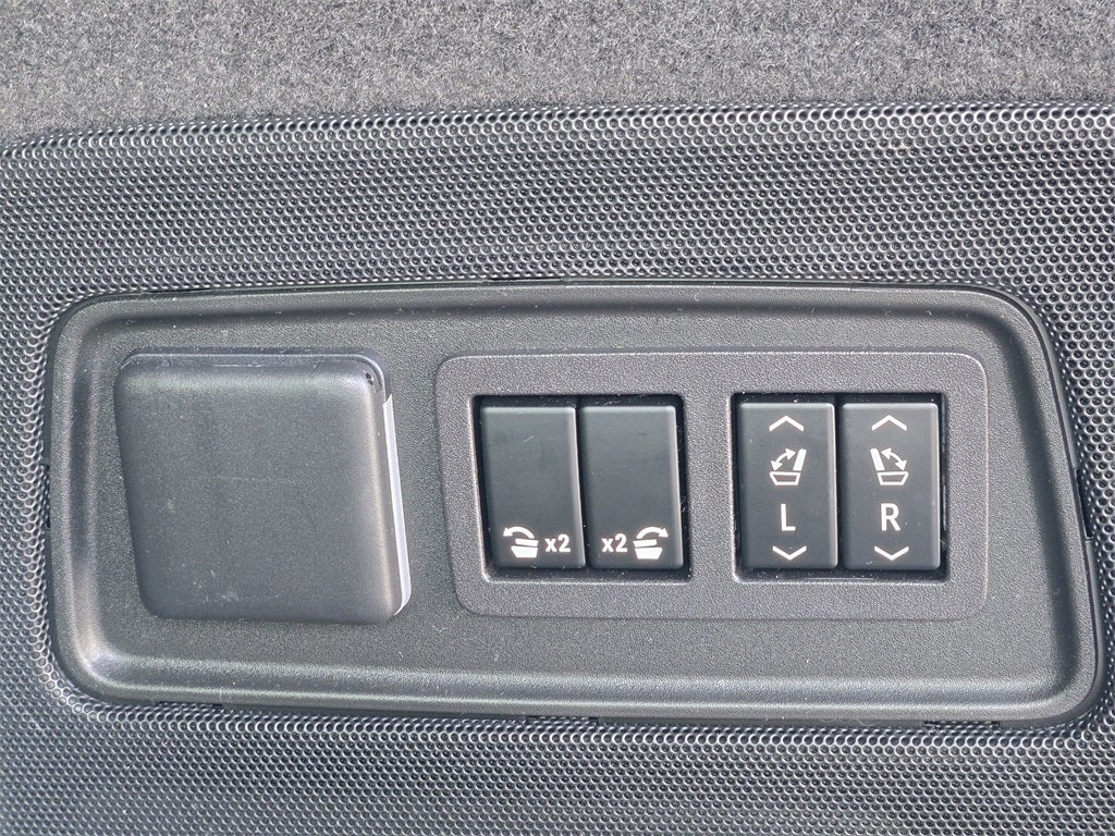 2023 Cadillac Escalade ESV Premium