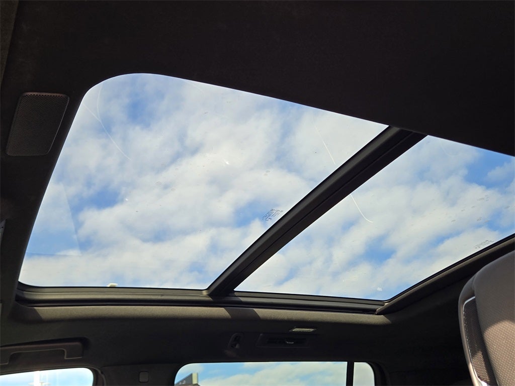 2023 Cadillac Escalade ESV Premium