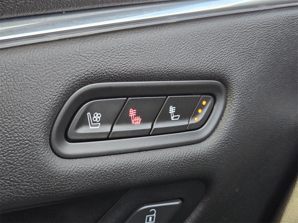 2023 Cadillac Escalade ESV Premium