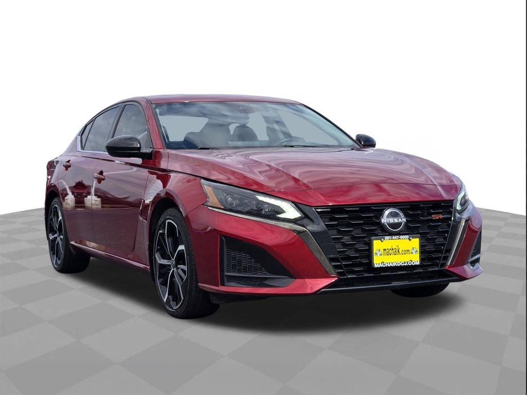 2025 Nissan Altima 2.5 SR