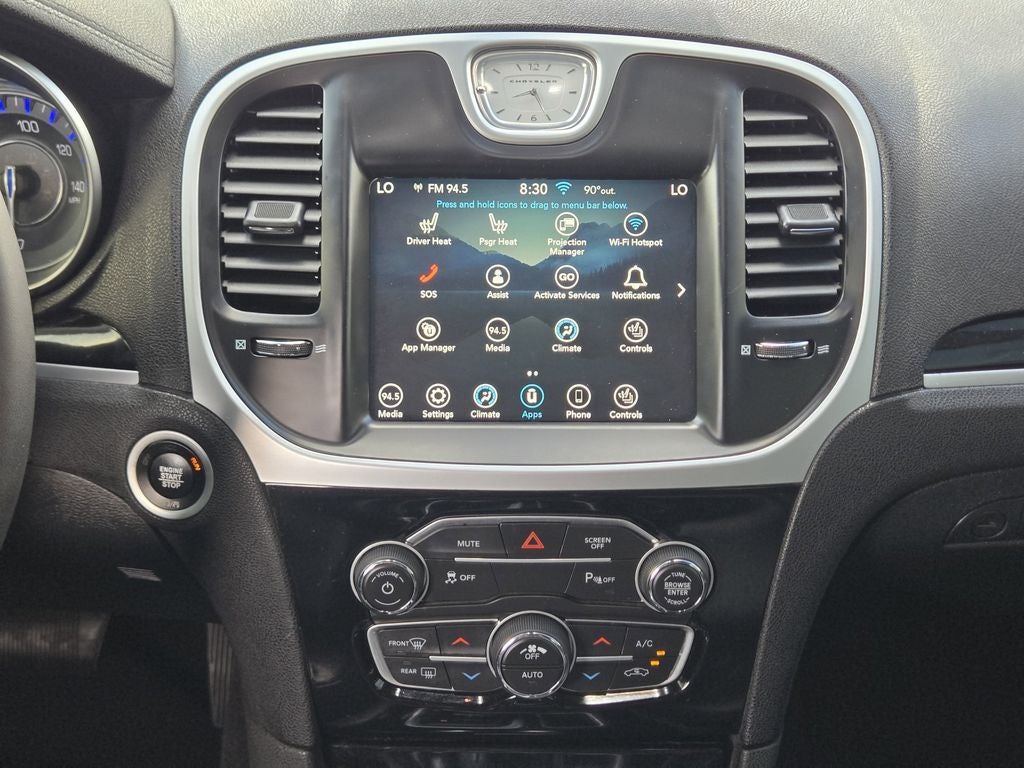 2023 Chrysler 300 Touring