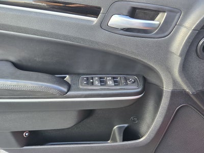 2023 Chrysler 300 Touring