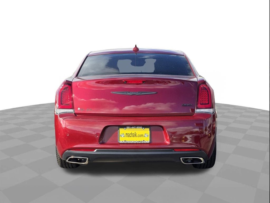 2023 Chrysler 300 Touring