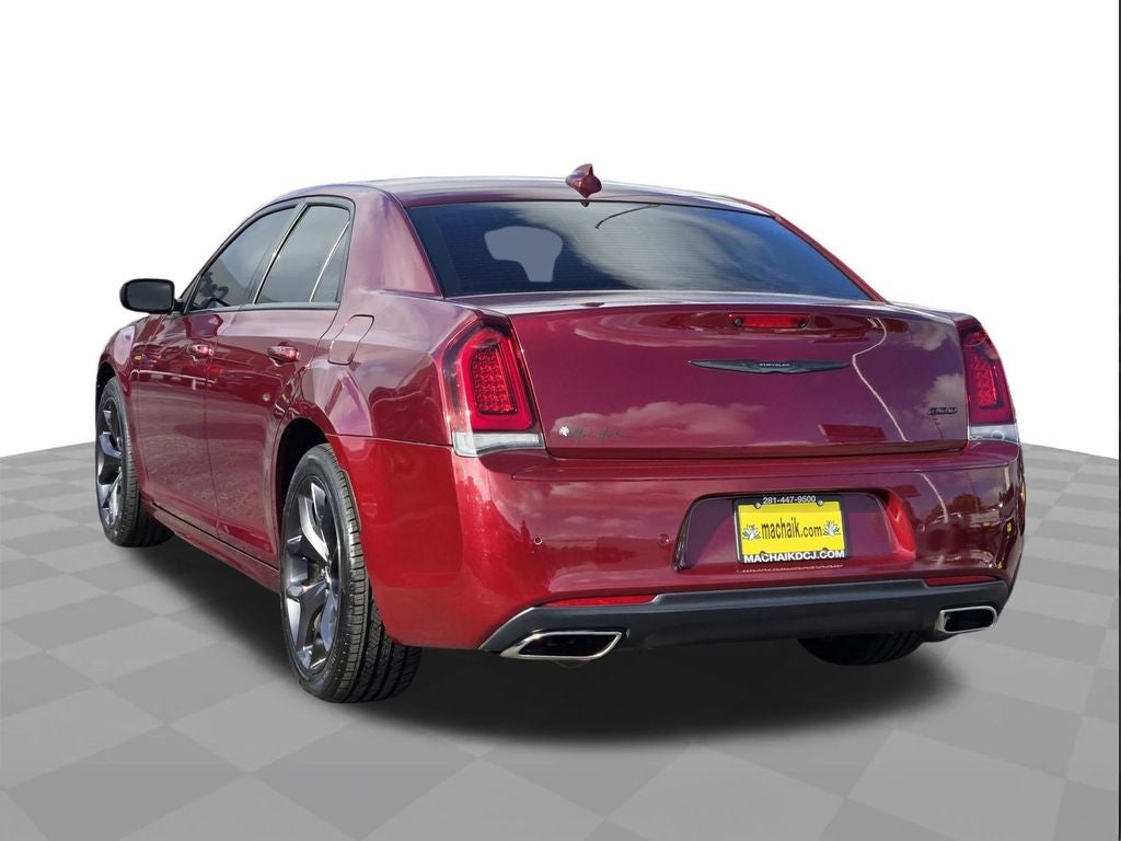 2023 Chrysler 300 Touring