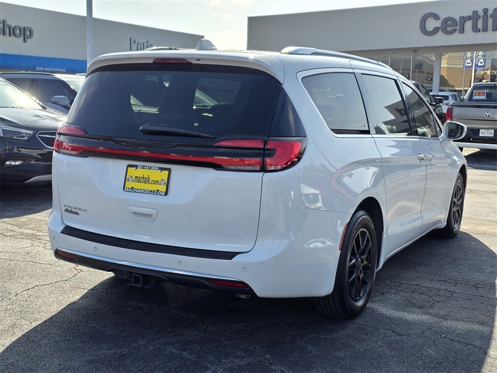 2021 Chrysler Pacifica Touring L