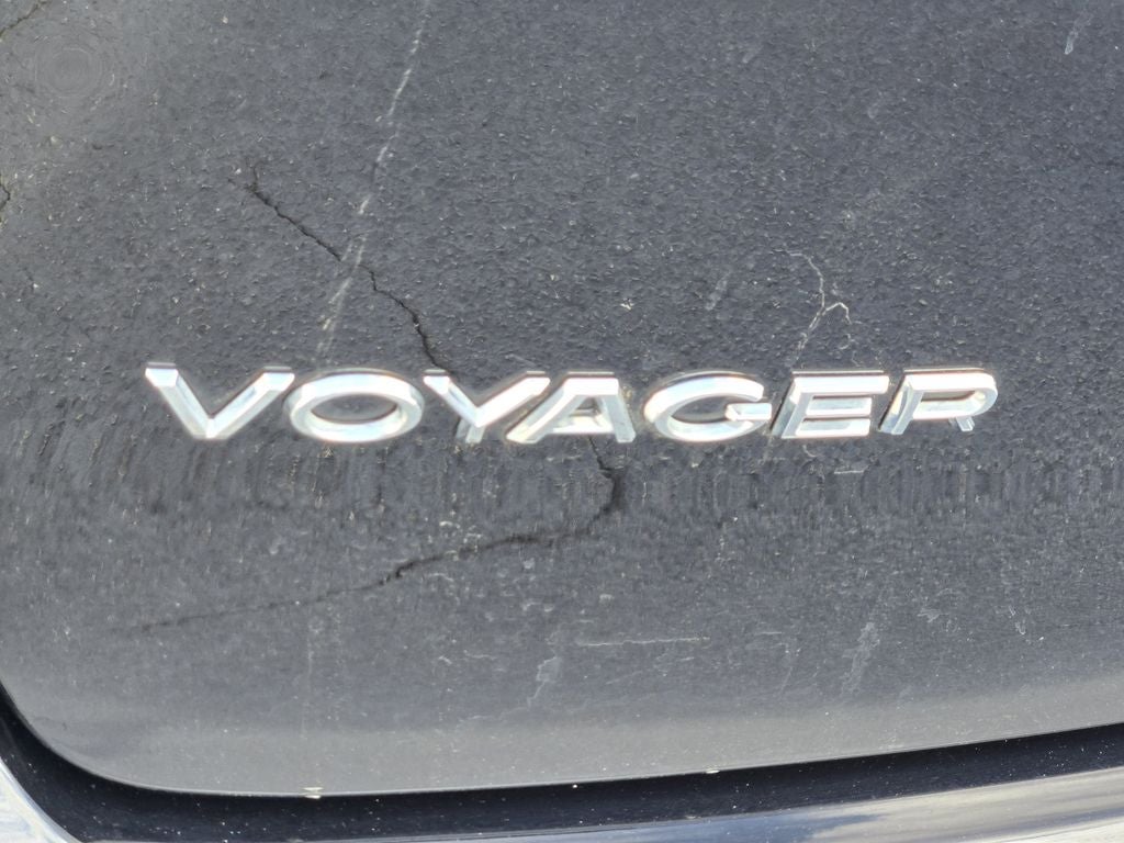 2024 Chrysler Voyager LX