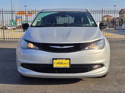 2024 Chrysler Voyager LX