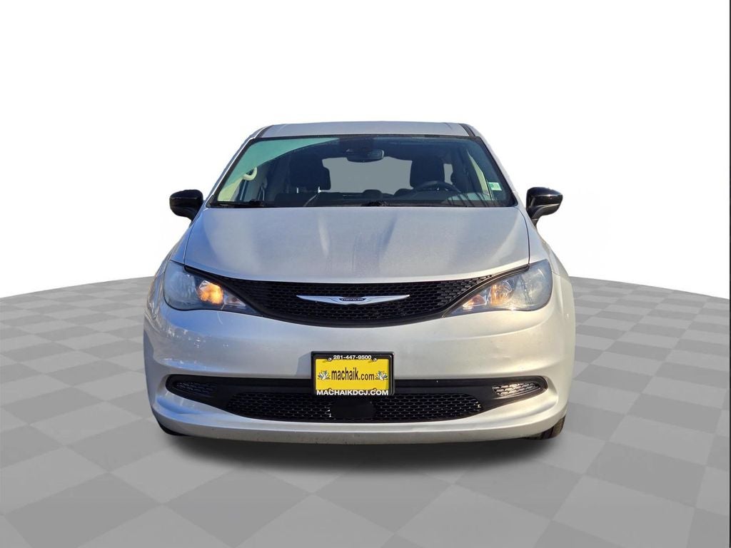 2024 Chrysler Voyager LX