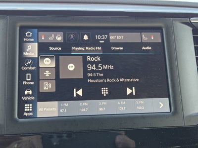 2024 Chrysler Voyager LX