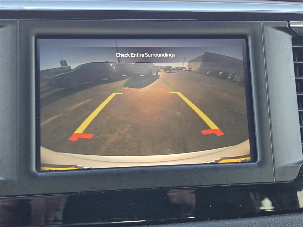 2024 Chrysler Voyager LX