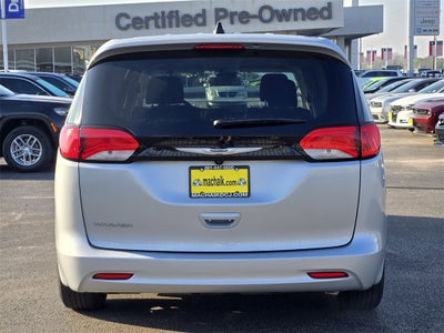 2024 Chrysler Voyager LX