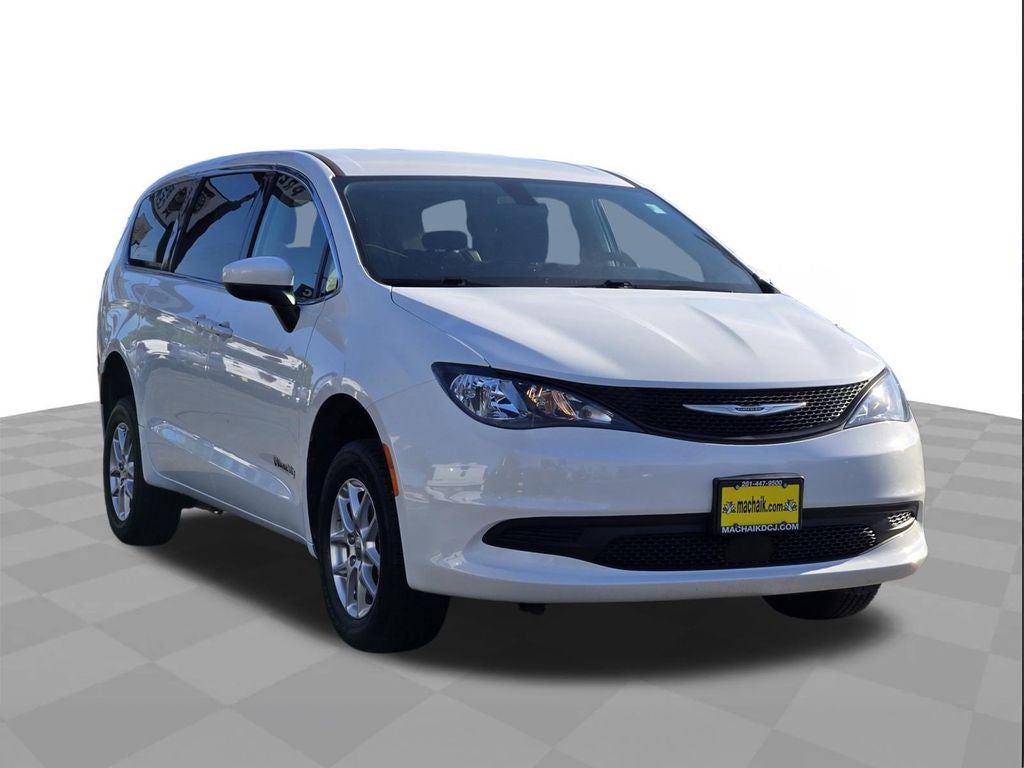 2022 Chrysler Voyager LX WHEELCHAIR VAN