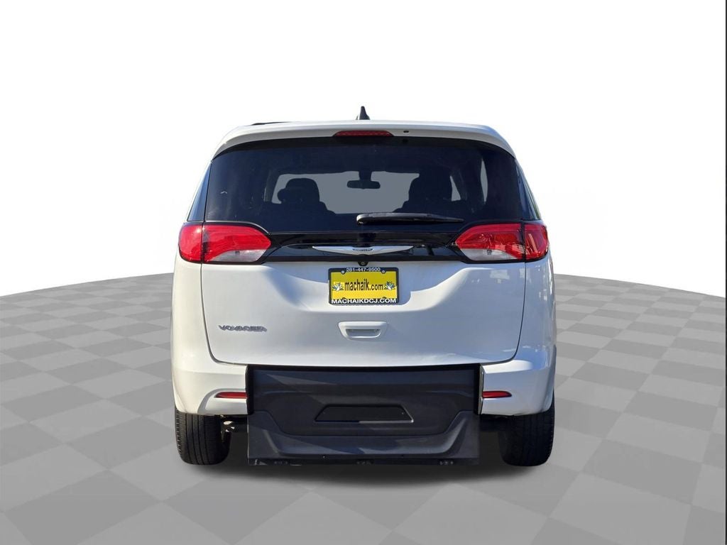 2022 Chrysler Voyager LX WHEELCHAIR VAN