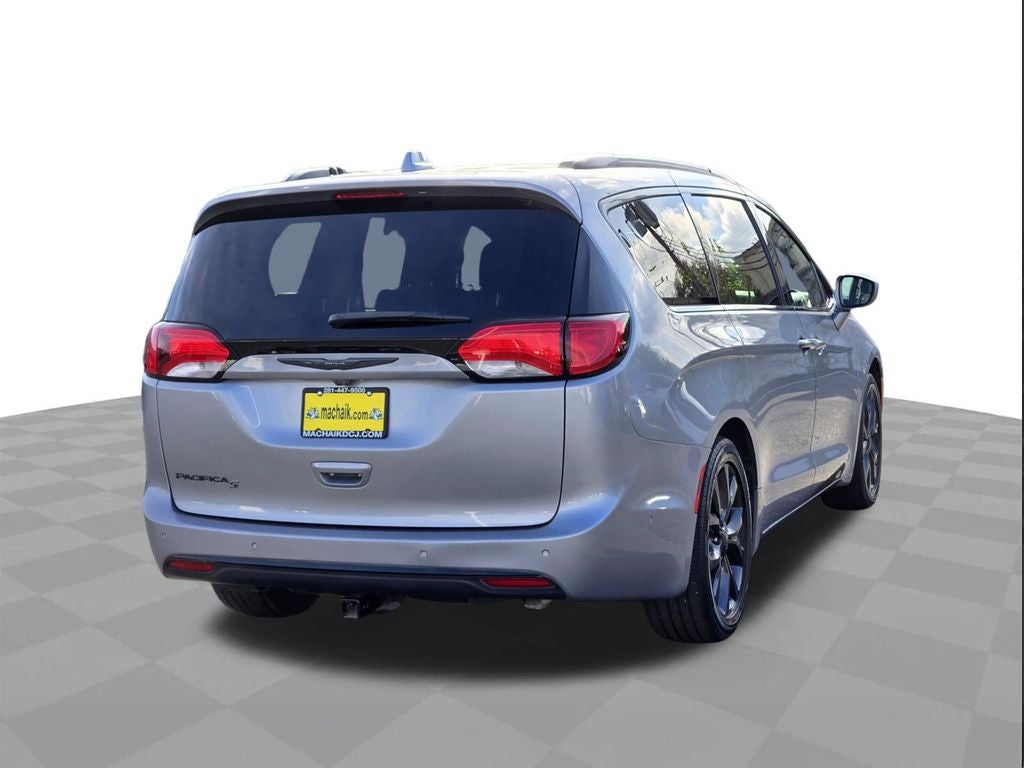 2019 Chrysler Pacifica Touring Plus