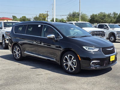 2026 Chrysler Pacifica Pinnacle