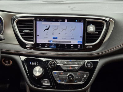 2024 Chrysler Pacifica Pinnacle