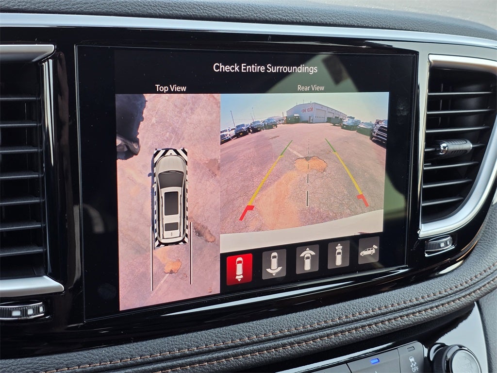 2026 Chrysler Pacifica Pinnacle