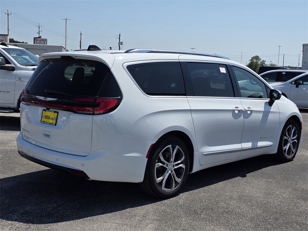 2026 Chrysler Pacifica Pinnacle