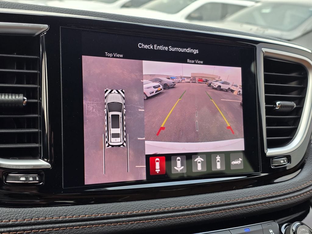 2026 Chrysler Pacifica Pinnacle