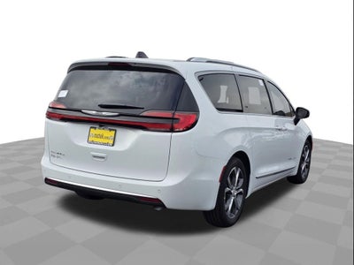 2026 Chrysler Pacifica Pinnacle