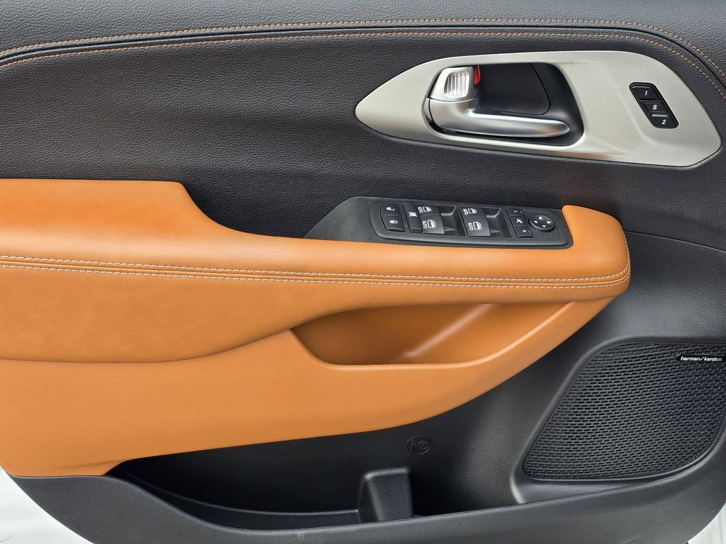 2026 Chrysler Pacifica Pinnacle