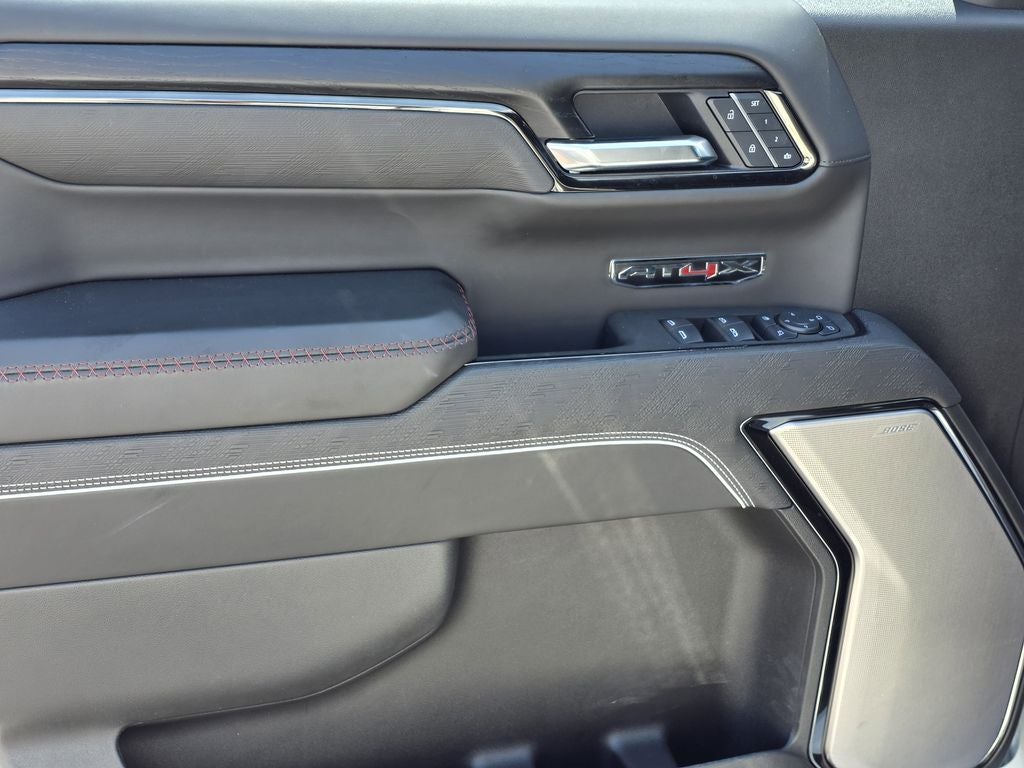 2025 GMC Sierra 1500 AT4X