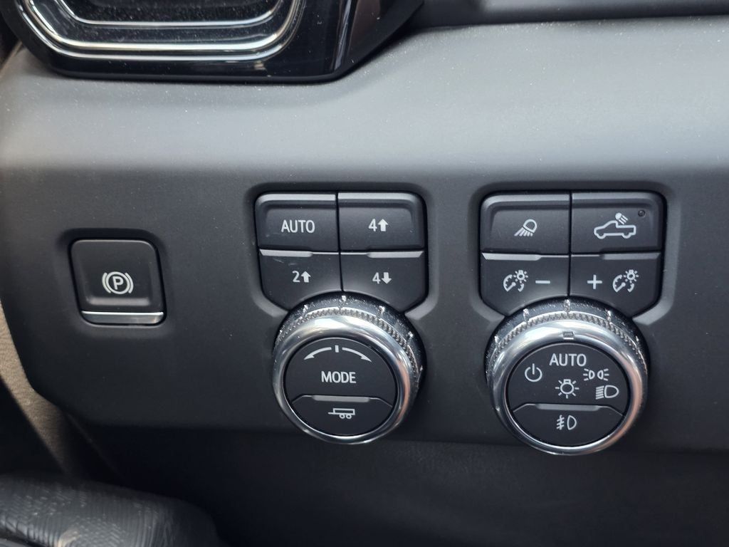 2025 GMC Sierra 1500 AT4X